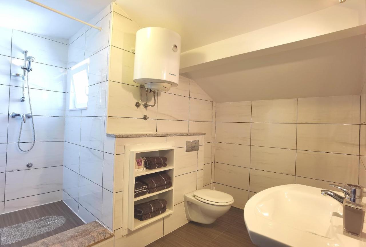 Apartments Ella Шибеник Экстерьер фото