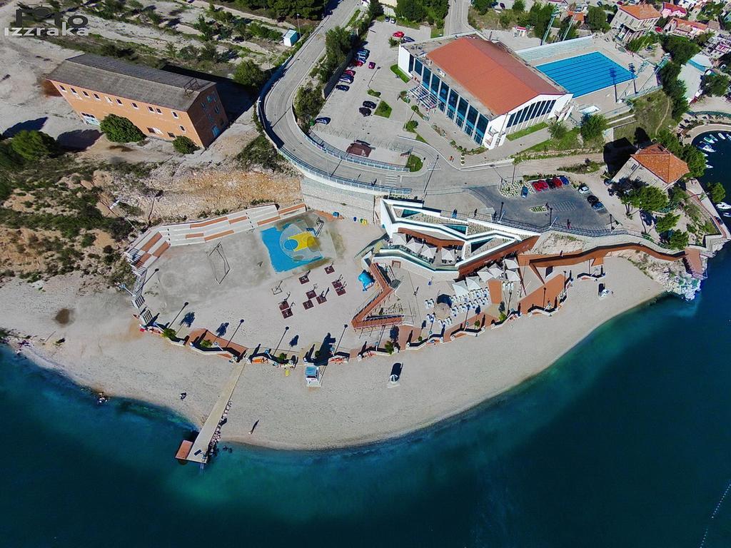 Apartments Ella Шибеник Экстерьер фото