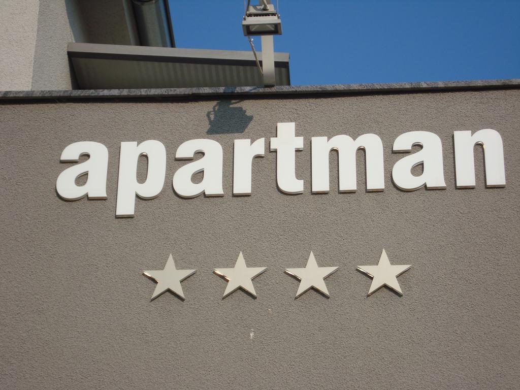 Apartments Ella Шибеник Экстерьер фото